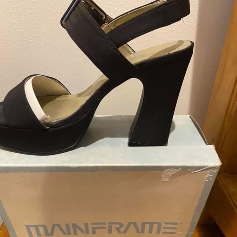 Mainframe black velvet chunk style heel